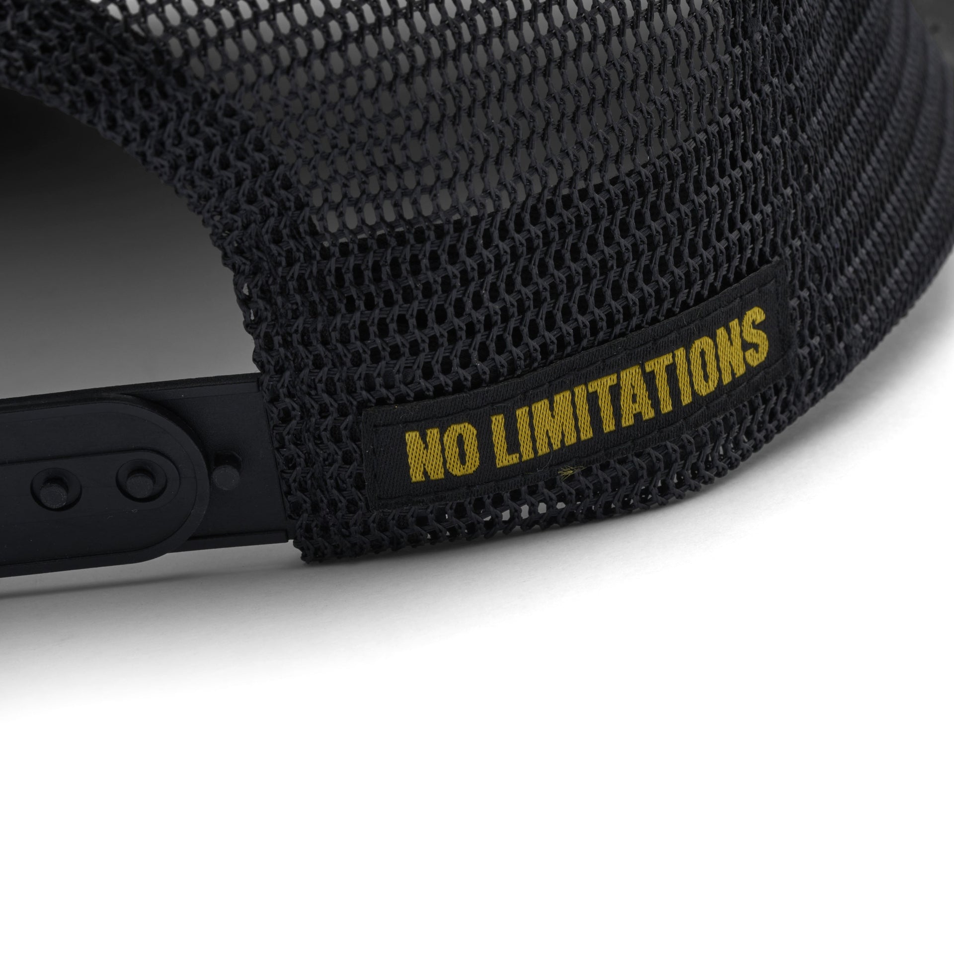 Black Trucker Hat| VAN STAAL® 